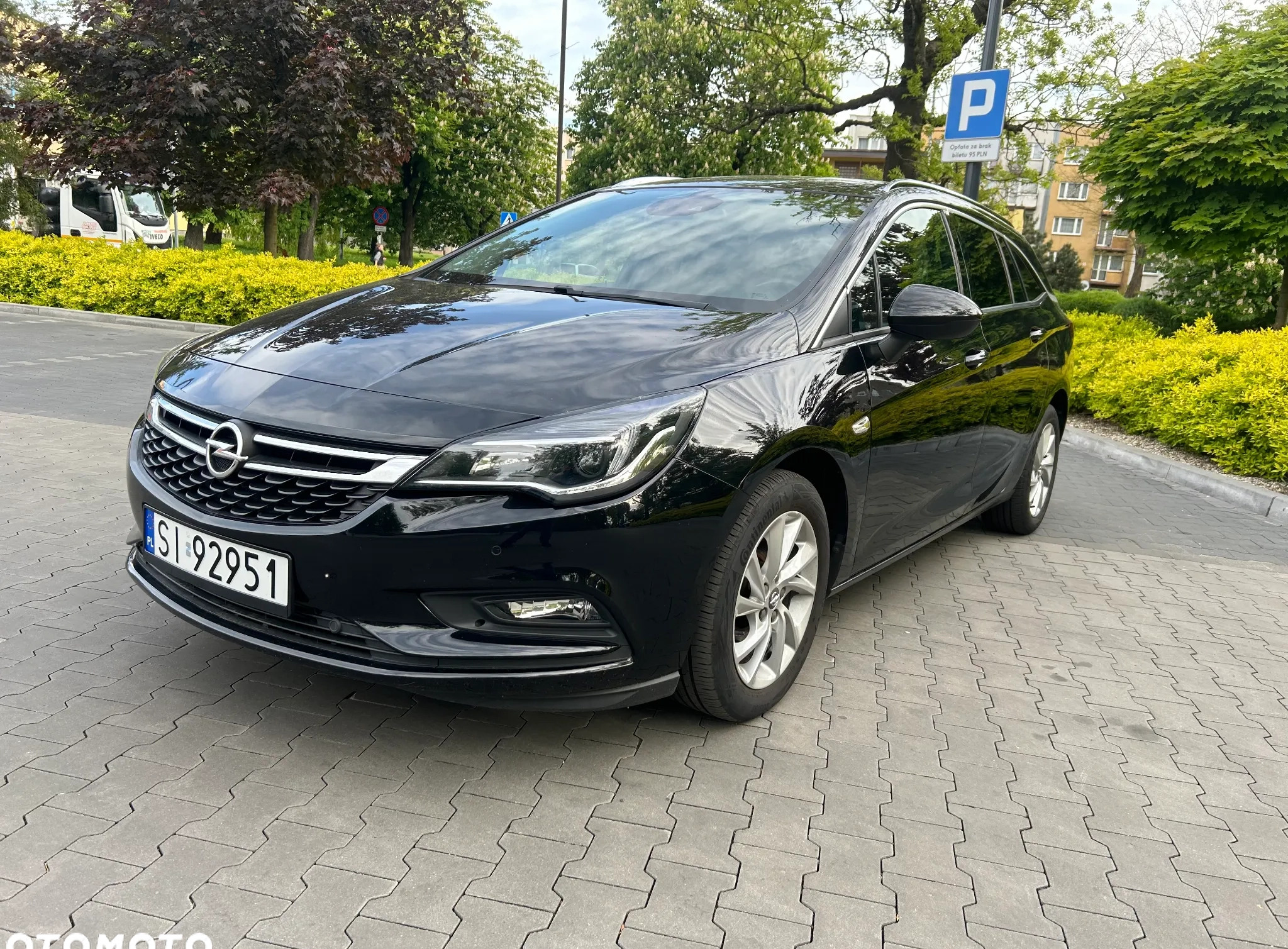 Opel Astra cena 51500 przebieg: 146383, rok produkcji 2018 z Koprzywnica małe 596